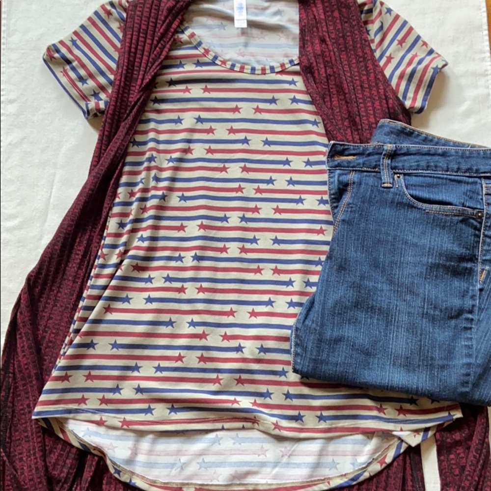 LULAROE CLASSIC T-Shirt Tee Size XS Red Blue Gray STARS & STRIPES Patriotic